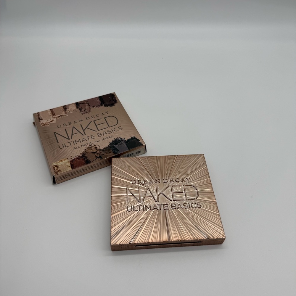 Urban Decay Naked Basics Eyeshadow Palette - Picture 2 of 2